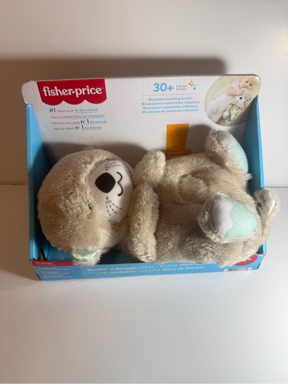 FISHER-PRICE BABY Toy Soothe 'n Snuggle Otter Portable Plush Sound Machine with